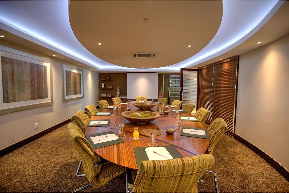 City Lodge Hotel At Or Tambo International Airport Kempton Park Esterno foto