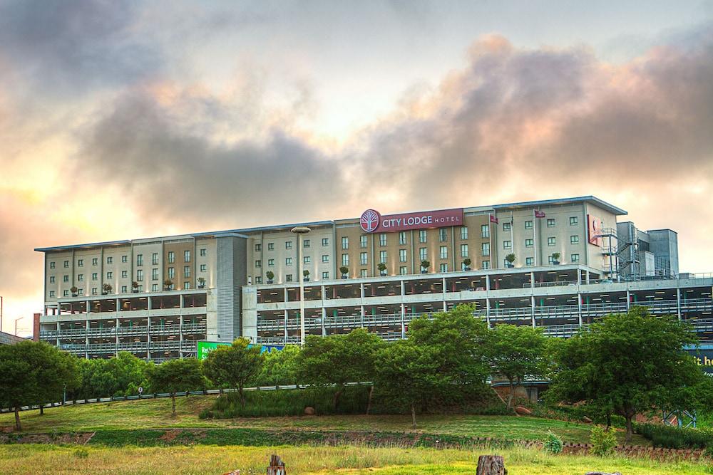 City Lodge Hotel At Or Tambo International Airport Kempton Park Esterno foto