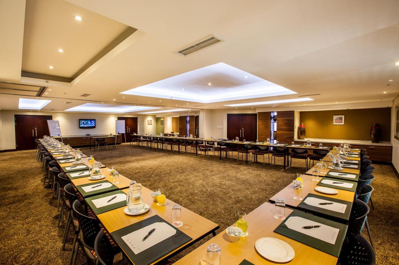 City Lodge Hotel At Or Tambo International Airport Kempton Park Esterno foto