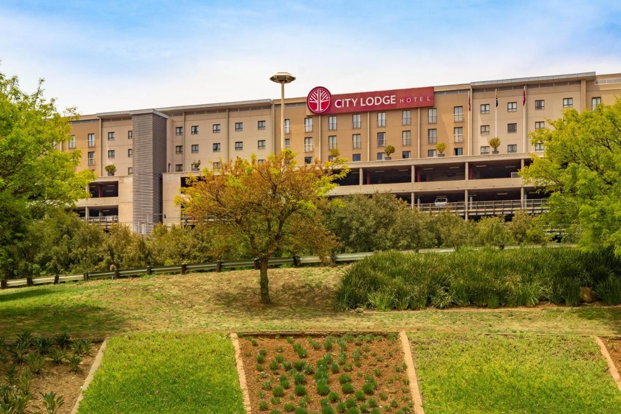 City Lodge Hotel At Or Tambo International Airport Kempton Park Esterno foto