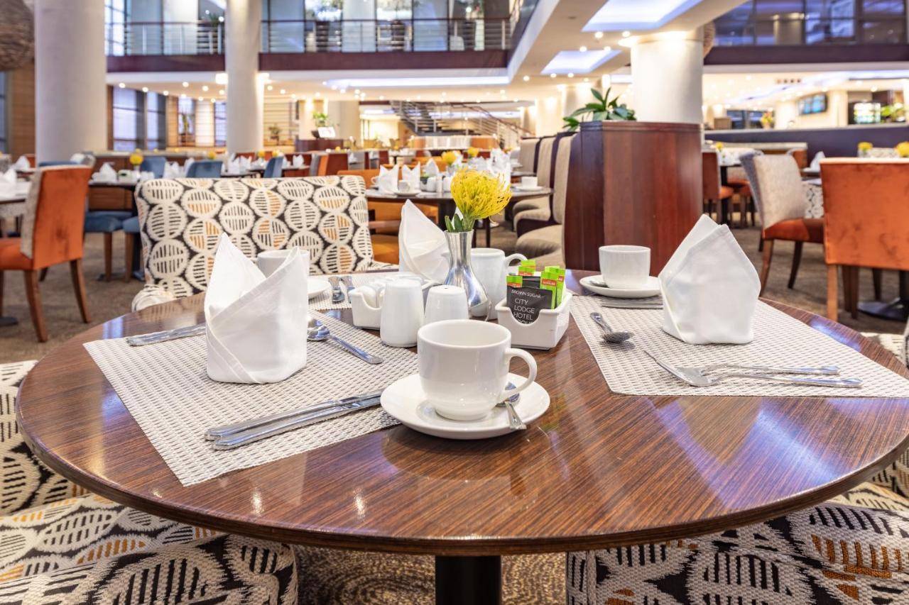 City Lodge Hotel At Or Tambo International Airport Kempton Park Esterno foto